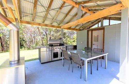 Clothiers Creek Cabin | Farm-Stay Cabin-Spectacular Views