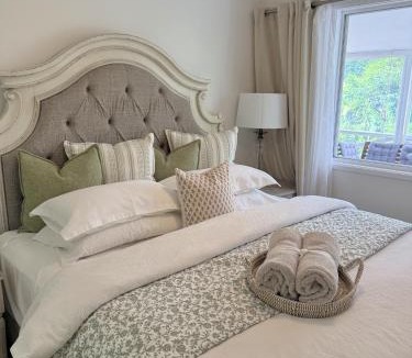 Eagle Heights House | Firefly Cottage