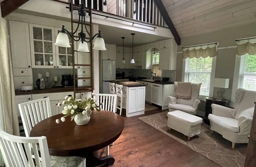 DuBois Cottage | Forest Cottage with 2 bedrooms + loft bedroom in DuBois