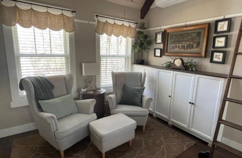 DuBois House | Forest Cottage With 2 Bedrooms Plus Loft Bedroom In DuBois