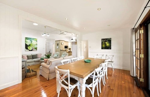East Toowoomba House | Frangipani House - 3 bedroom Classic, Large, Comfy Queenslander in East Toowoomba