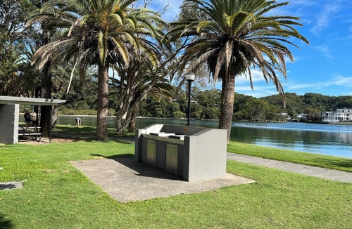 Palm Beach Apartment | Galah on the Beach!!