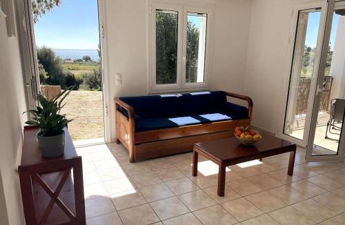 Pylos-Nestoras Apartment | Gemütliches Apartment 2 bis 3 Personen überdachte Terrasse Finikounda