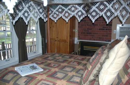 Mumford Bed & Breakfast | Genesee Country Inn B&B