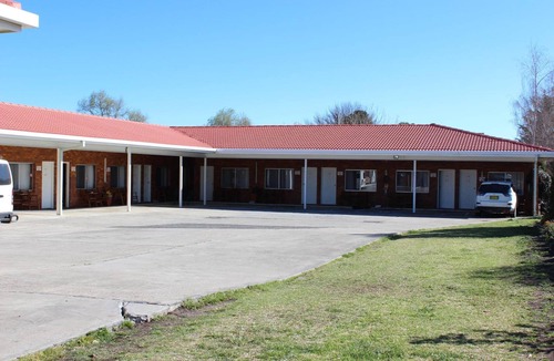 Glen Innes Hotel | Glen Innes Lodge Motel