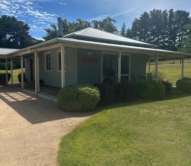 Glen Innes House | Glen Waverly Farmstay