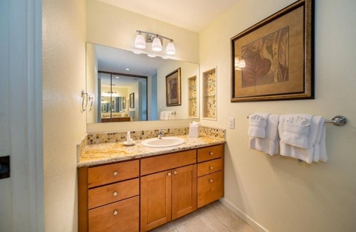 Kapalua Hotel | Golf Villas Gold Partial Ocean View 1 Bedroom at The Kapalua Villas Maui