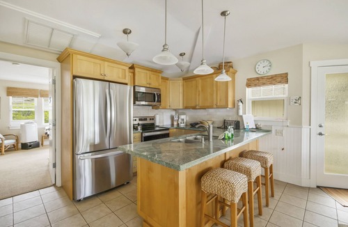 Princeville Condo | Gorgeous, 3 private suites. Balcony View, Pool, Fitness Center!
