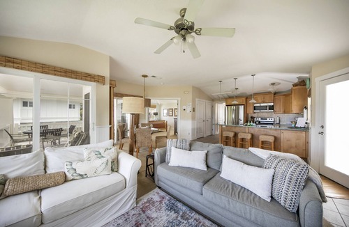 Princeville Condo | Gorgeous, 3 private suites. Balcony View, Pool, Fitness Center!