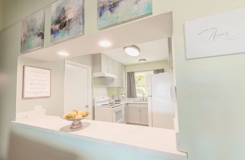 Makaha House | Gorgeous Beach Front Home with Amazing Sunsets
