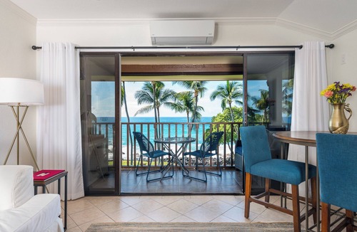 Kailua-Kona Condo | Gorgeous remodeled condo Oceanfront! SUNSET!