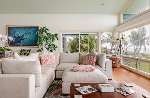 Hakalau House | Grand Oceanfront Gated Estate on the Hamakua Coast
