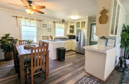 Kekaha House | Hale Mano Kia - New AC in Classic 3BR West Side Bungalow . TVNC# 5001