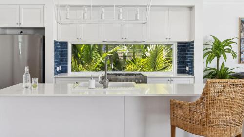Yamba House | Hamptons House - Heated Pool and Private Pontoon - Holiday Yamba