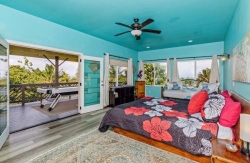 Honomu House | Heavenly Hawaii Retreat Home near Hilo and Ocean and Waterfalls
