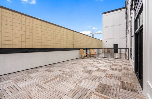 Auburn Apartment | High End 2 Bedroom in Downtown Auburn ~ 206 over Downtown Target