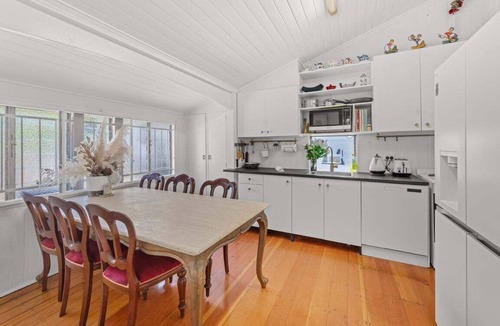 Highgate Hill Apartment | Highgate Hill 3BR w Full Amenities Near South Bank