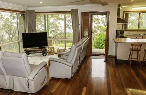 Mount Victoria House | Highland View | Near lookouts and bushwalks