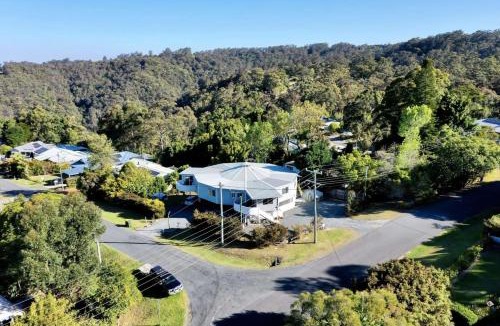 Eagle Heights House | Hinterland Grandeur Retreat Tamborine Mountain