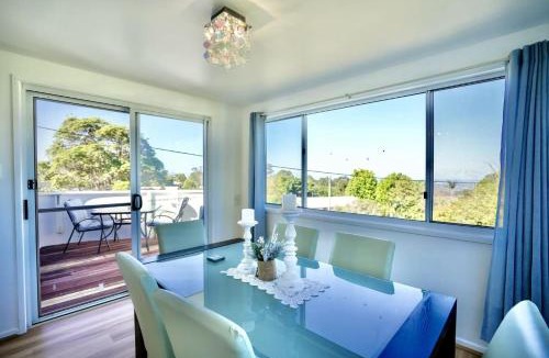 Eagle Heights House | Hinterland Grandeur Retreat Tamborine Mountain