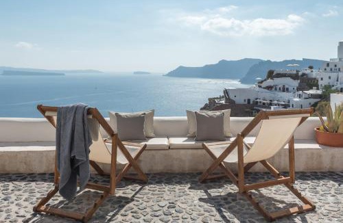Oia Villa | Historic Old bakery cave by Cycladica