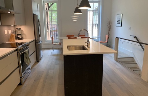 Beacon Hill Condo | Historic Townhouse Condo in the center of Boston, across from the Public Garden