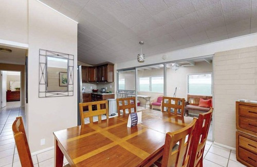 Portlock House | Honolulu Home | City & Mountain Views