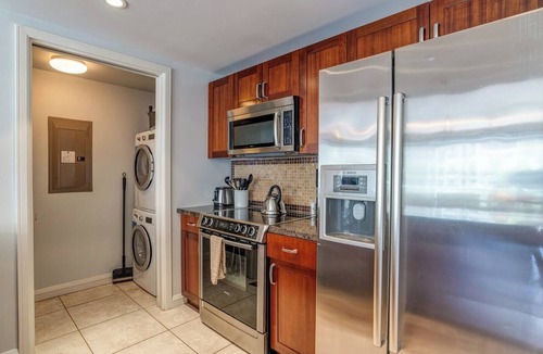 Kaanapali Condo | Honua Kai | Ocean View 2 BR Sleeps 6 | Car Incl. w/6+ Nights | HKH-412 by KBM