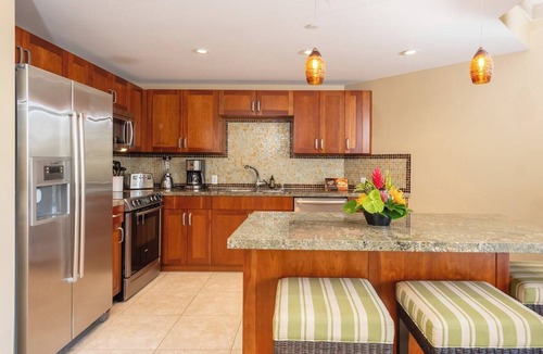 Kaanapali Condo | Honua Kai | Ocean View Studio Sleeps 4 | Car Incl. w/6+ Nights | HKH-423 by KBM