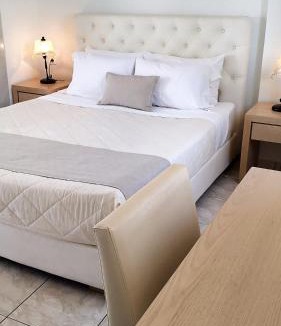 Firostefani House | Hotel Mylos