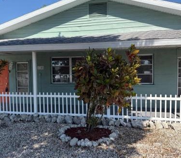 South Gate Ridge House | House - Minutes from Siesta Key!