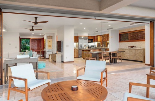 Kaupulehu Villa | Hualalai Resort: Ground Level Villa by the Ocean