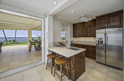 Mokuleia House | Hula House - Beachfront North Shore