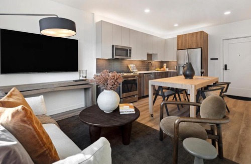 Everett Apartment | Hyatus Luxury Residences Boston Everett Signature Collection