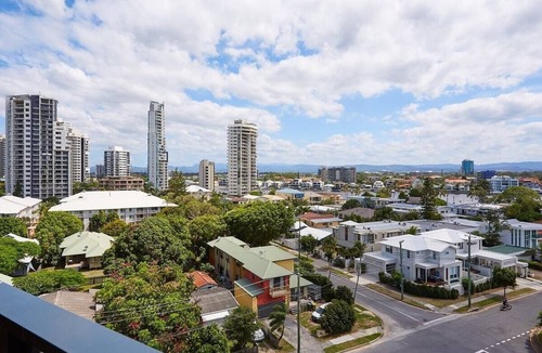 Surfers Paradise Apartment | Iconic Surfer's Sweet one bedroom Home in Surfers