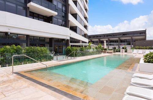 Surfers Paradise Apartment | Iconic Surfer's Sweet one bedroom Home in Surfers