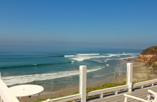 Encinitas House | Impeccable Cape Cod Oceanfront Home Overlooking Swami's Beach.