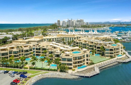 Main Beach Hotel | Imperial Hotel Gold Coast