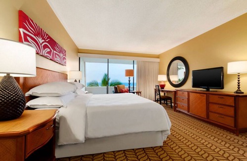 Keauhou Hotel | Island Hopping! Resort View, Oceanfront, Game Room, Onsite Restaurant and Bar