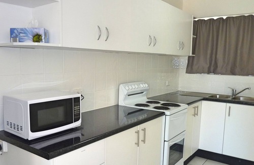 Labrador Hotel | Jadran Motel & El Jays Holiday Lodge