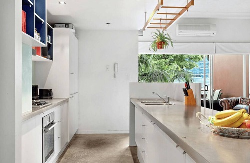 Fortitude Valley Apartment | James Street Designer 2-Storey Townhouse with Pool