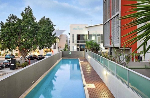 Fortitude Valley Apartment | James Street Designer 2-Storey Townhouse with Pool