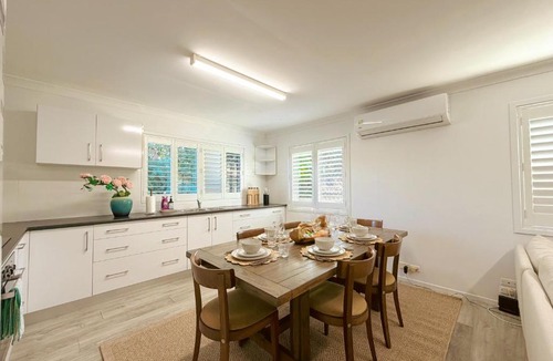 Springwood Villa | Japanese Zen Retreat with Tatami, Projector - Free Parking