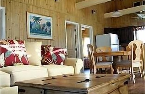 Hanalei Cottage | JUST A 5 MINUTE WALK TO THE BEACH OR HANALEI TOWN!