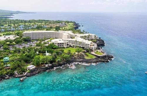 Keauhou House | Just What You Were Looking For! Pet-friendly Property, Swimming Pool, Beach