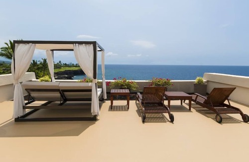 Keauhou House | Just What You Were Looking For! Pet-friendly Property, Swimming Pool, Beach