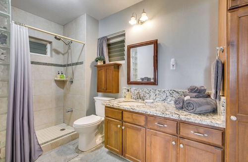 Kona Palisades Apartment | Kalaoa Hideaway' < 13 Mi to Kekaha Kai State Park