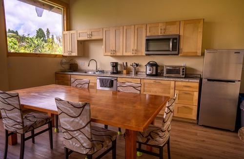 Hilo Cabin | Kikala Waterfall Lodge