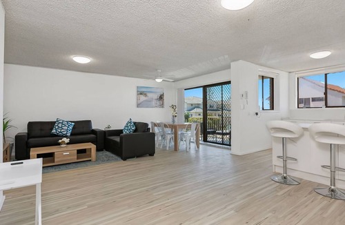 Kingscliff Apartment | Kingy Beach Getaway - Central Kingscliff