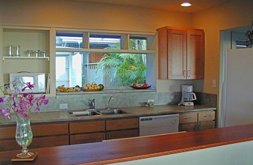 Kahaluu-Keauhou House | Kona Retreat 2.7 Secluded Acres - Close to Old Hawaii, Beach & Shopping!
